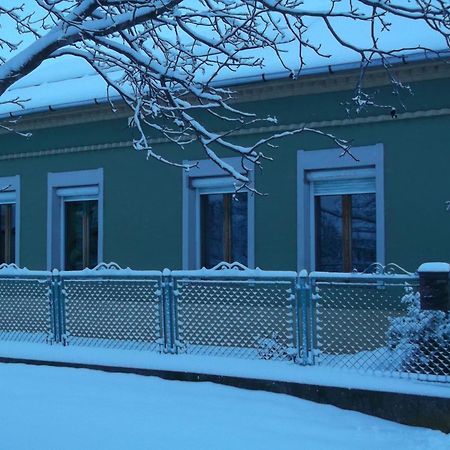 Nicolaj Vendeghaz Es Tanya Otel Dış mekan fotoğraf