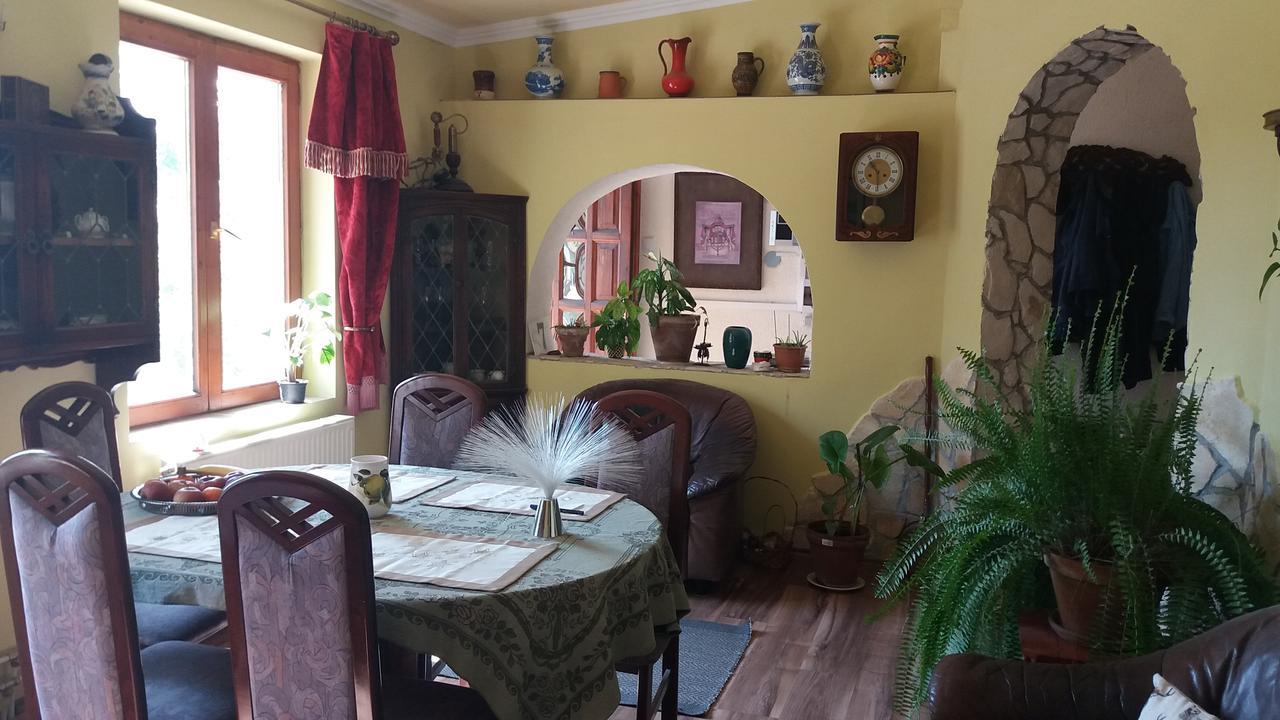 Nicolaj Vendeghaz Es Tanya Otel Dış mekan fotoğraf